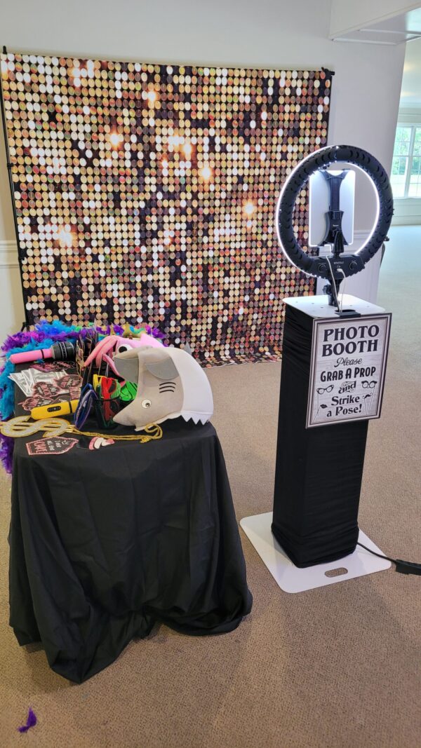 photobooth with backdrop and props